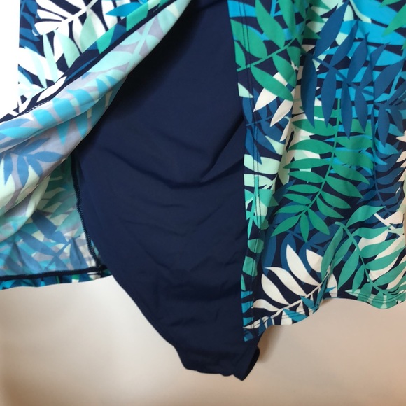 Tropical Escape Women's White Blue One Piece Swimsuit 14 PLUS SIZE - Picture 4 of 7